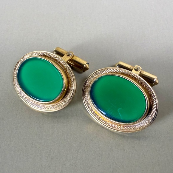 Vintage Hayward Gold-Filled Cufflinks with Green Cabochon Stone | Mid-Century - Picture 4 of 12